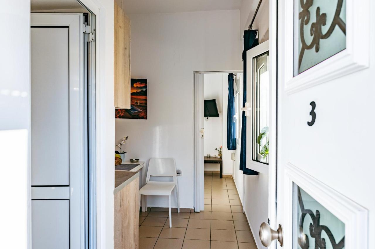 Soso'S Apartments -Vacations Next To The Beach Psari Forada Extérieur photo